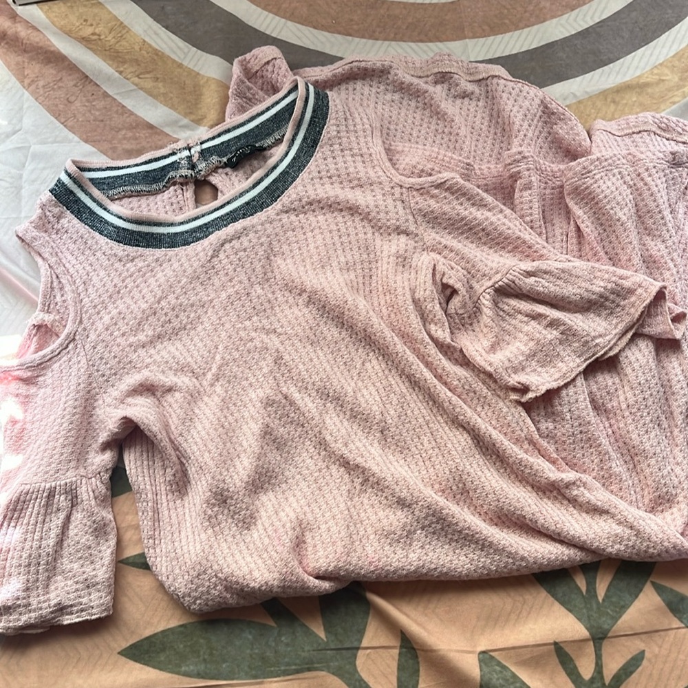 ✨ Zunie Girl’s Cold Shoulder Light Pink Dress - Picture 2 of 6